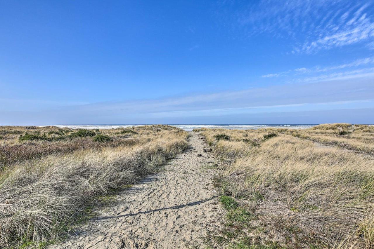 Sanderling Sea Cottages, Unit 10 Уолдпорт Екстериор снимка